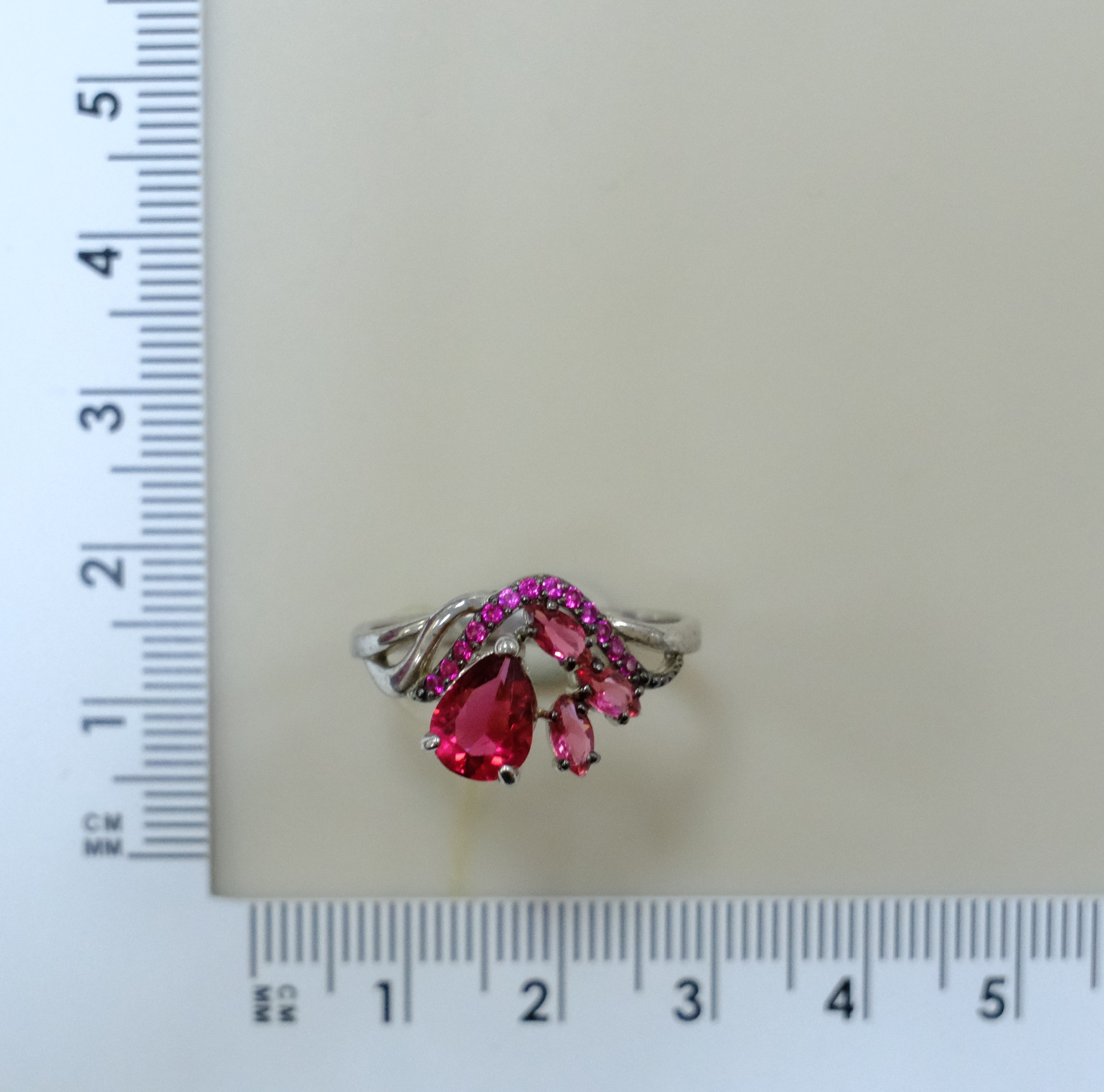 Серебряное кольцо с кварцем